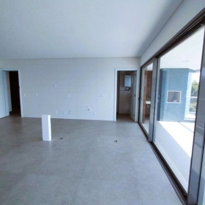 Apartamentos com 176m², 3 quartos (sendo 3 suítes), 3 garagens, no bairro Cacupé em Florianópolis