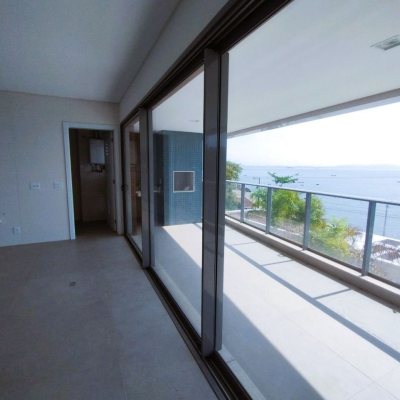 Apartamentos com 176m², 3 quartos (sendo 3 suítes), 3 garagens, no bairro Cacupé em Florianópolis