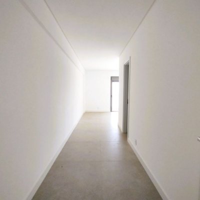 Apartamentos com 176m², 3 quartos (sendo 3 suítes), 3 garagens, no bairro Cacupé em Florianópolis