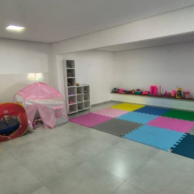 Apartamentos com 74m², 3 quartos, 1 garagem, no bairro Capoeiras em Florianópolis