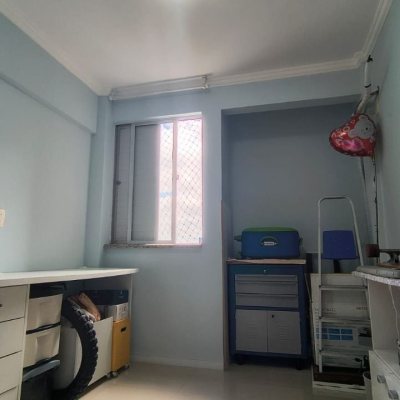 Apartamentos com 74m², 3 quartos, 1 garagem, no bairro Capoeiras em Florianópolis