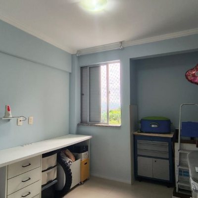 Apartamentos com 74m², 3 quartos, 1 garagem, no bairro Capoeiras em Florianópolis