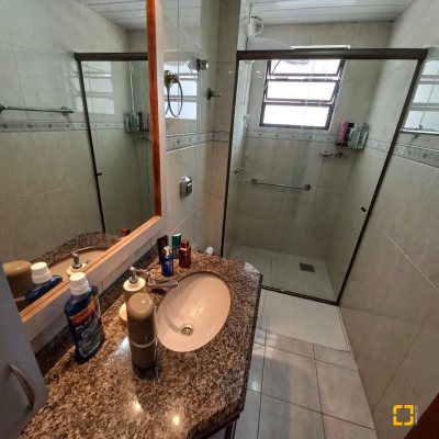 Apartamentos com 108m², 3 quartos, 1 suíte, 1 garagem, no bairro Balneário em Florianópolis