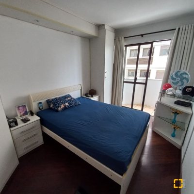 Apartamentos com 108m², 3 quartos, 1 suíte, 1 garagem, no bairro Balneário em Florianópolis