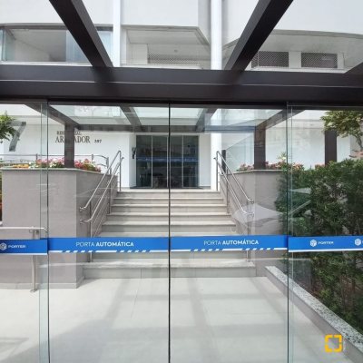 Apartamentos com 108m², 3 quartos, 1 suíte, 1 garagem, no bairro Balneário em Florianópolis