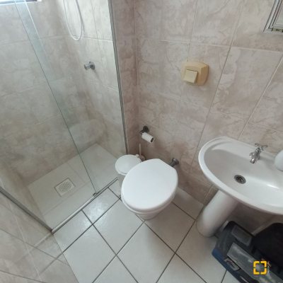 Apartamentos com 108m², 3 quartos, 1 suíte, 1 garagem, no bairro Balneário em Florianópolis