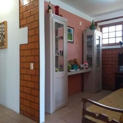 Casa Residencial com 195m², 4 quartos, 2 suítes, 6 garagens, no bairro Ingleses em Florianópolis