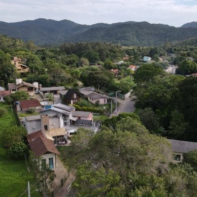 Terreno Comercial/Residencial com 3657m², no bairro Ratones em Florianópolis