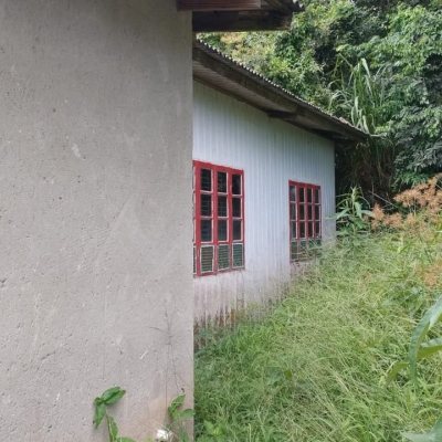 Terreno Comercial/Residencial com 3657m², no bairro Ratones em Florianópolis