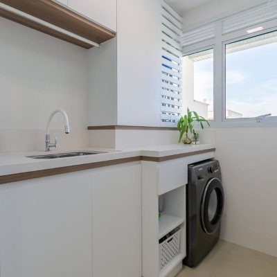 Cobertura com 166m², 2 quartos, 2 suítes, 3 garagens, no bairro Campeche em Florianópolis