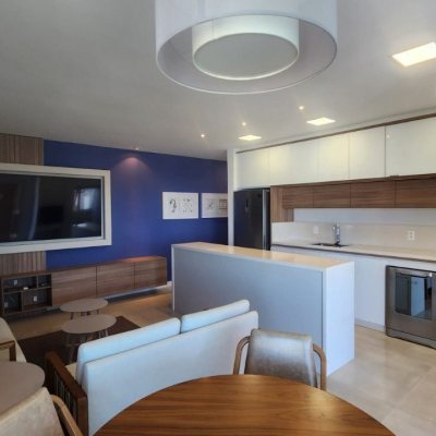 Cobertura com 166m², 2 quartos, 2 suítes, 3 garagens, no bairro Campeche em Florianópolis