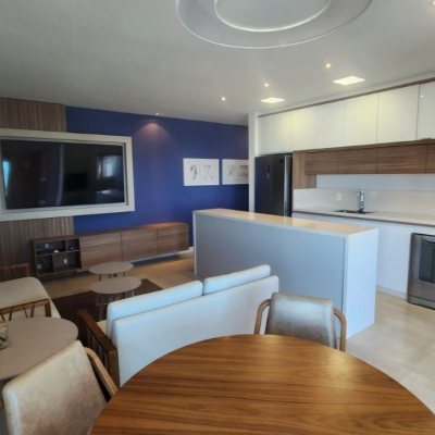 Cobertura com 166m², 2 quartos, 2 suítes, 3 garagens, no bairro Campeche em Florianópolis