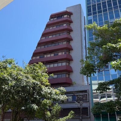 Sala com 191m², 5 garagens, no bairro Centro em Florianópolis