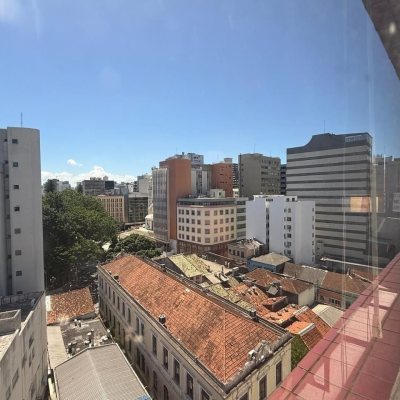 Sala com 191m², 5 garagens, no bairro Centro em Florianópolis