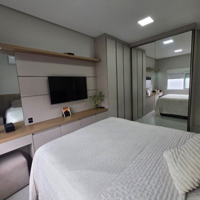 Casa Residencial com 175m², 3 quartos (sendo 1 suíte), 2 garagens, no bairro Pedra Branca em Palhoça