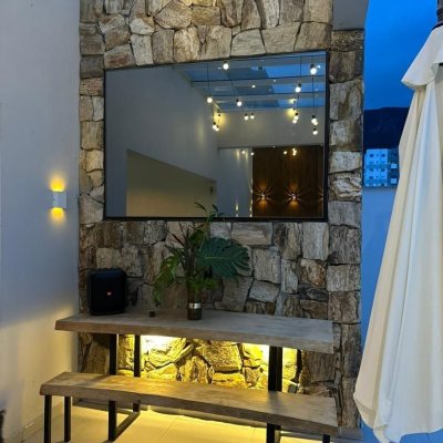 Casa Residencial com 175m², 3 quartos (sendo 1 suíte), 2 garagens, no bairro Pedra Branca em Palhoça