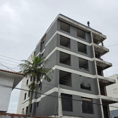 Apartamentos com 92m², 3 quartos (sendo 1 suíte), 1 garagem, no bairro Centro em Palhoça