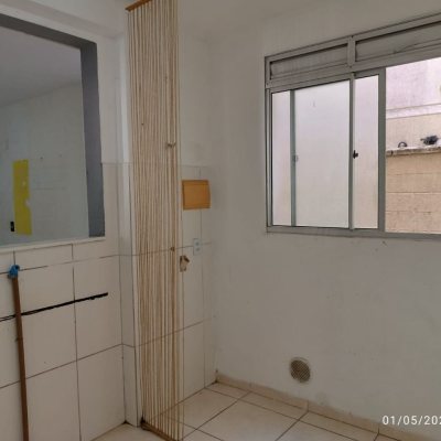 Apartamentos com 48m², 2 quartos, 1 garagem, no bairro Roçado em São José