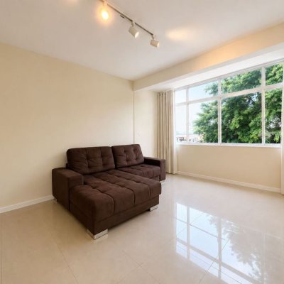 Apartamentos com 90m², 3 quartos (sendo 1 suíte), 1 garagem, no bairro Centro em Florianópolis