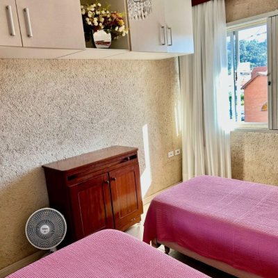 Apartamentos com 47m², 1 quarto, 1 garagem, no bairro Canasvieiras em Florianópolis