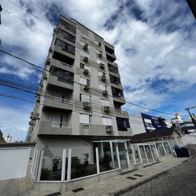 Apartamentos com 99m², 3 quartos (sendo 1 suíte), 1 garagem, no bairro Trindade em Florianópolis
