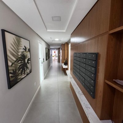 Apartamentos com 99m², 3 quartos (sendo 1 suíte), 1 garagem, no bairro Trindade em Florianópolis