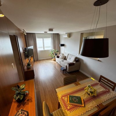 Apartamentos com 99m², 3 quartos (sendo 1 suíte), 1 garagem, no bairro Trindade em Florianópolis