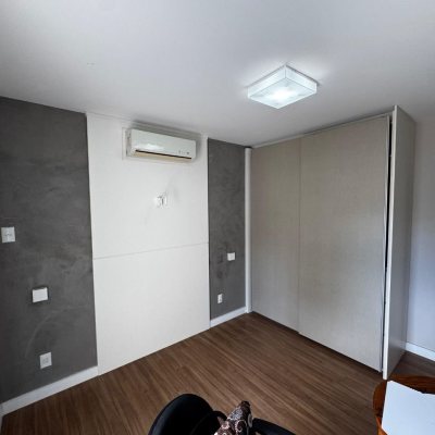 Apartamentos com 99m², 3 quartos (sendo 1 suíte), 1 garagem, no bairro Trindade em Florianópolis