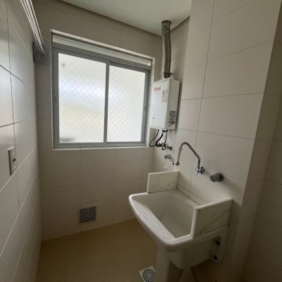 Apartamentos com 88m², 3 quartos (sendo 1 suíte), 2 garagens, no bairro Pantanal em Florianópolis