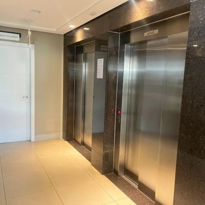 Apartamentos com 88m², 3 quartos (sendo 1 suíte), 2 garagens, no bairro Pantanal em Florianópolis