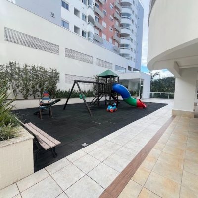 Apartamentos com 88m², 3 quartos (sendo 1 suíte), 2 garagens, no bairro Pantanal em Florianópolis