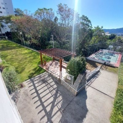 Apartamentos com 88m², 3 quartos (sendo 1 suíte), 2 garagens, no bairro Pantanal em Florianópolis