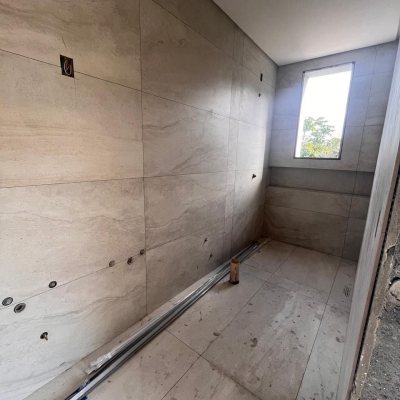 Casa Residencial com 230m², 3 quartos (sendo 3 suítes), 2 garagens, no bairro Campeche em Florianópolis