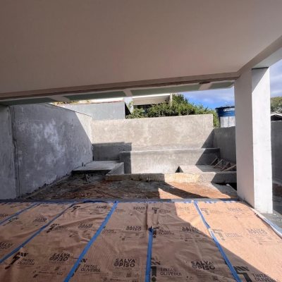 Casa Residencial com 230m², 3 quartos (sendo 3 suítes), 2 garagens, no bairro Campeche em Florianópolis