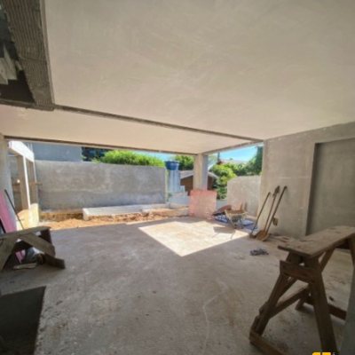 Casa Residencial com 231m², 3 quartos (sendo 3 suítes), 2 garagens, no bairro Campeche em Florianópolis