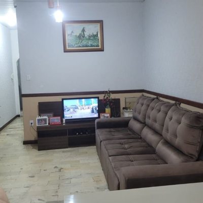 Casa Residencial com 190m², 3 quartos, 1 garagem, no bairro Centro em Florianópolis