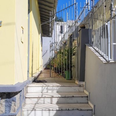 Casa Residencial com 190m², 3 quartos, 1 garagem, no bairro Centro em Florianópolis