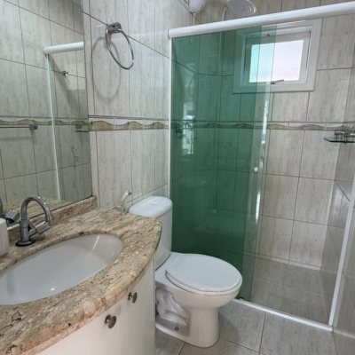 Casa Residencial com 222m², 9 quartos (sendo 1 suíte), 4 garagens, no bairro Cachoeira Do Bom Jesus em Florianópolis
