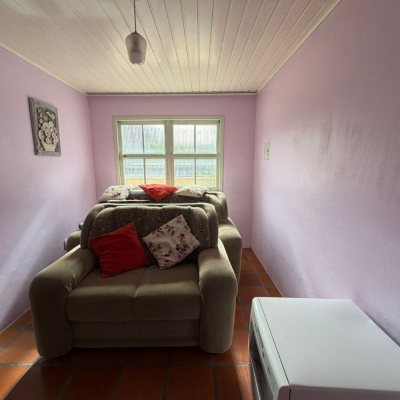 Casa Residencial com 222m², 9 quartos (sendo 1 suíte), 4 garagens, no bairro Cachoeira Do Bom Jesus em Florianópolis