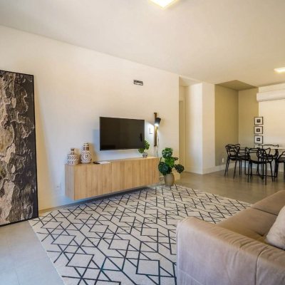 Apartamentos com 115m², 3 quartos (sendo 3 suítes), 2 garagens, no bairro Jurerê em Florianópolis