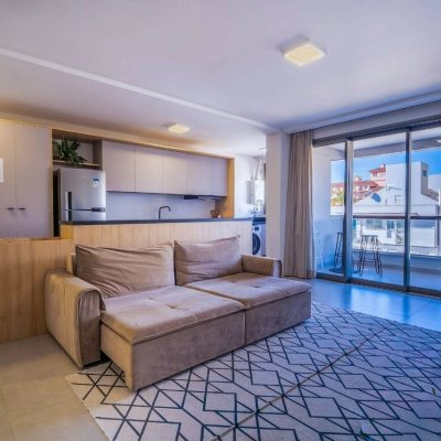Apartamentos com 115m², 3 quartos (sendo 3 suítes), 2 garagens, no bairro Jurerê em Florianópolis