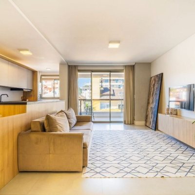 Apartamentos com 115m², 3 quartos (sendo 3 suítes), 2 garagens, no bairro Jurerê em Florianópolis