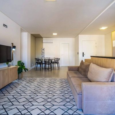 Apartamentos com 115m², 3 quartos (sendo 3 suítes), 2 garagens, no bairro Jurerê em Florianópolis