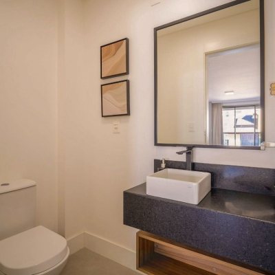 Apartamentos com 115m², 3 quartos (sendo 3 suítes), 2 garagens, no bairro Jurerê em Florianópolis