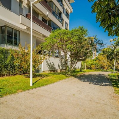 Apartamentos com 115m², 3 quartos (sendo 3 suítes), 2 garagens, no bairro Jurerê em Florianópolis