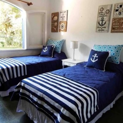 Casa em Condomínio com 160m², 3 quartos (sendo 1 suíte), 2 garagens, no bairro Ponta Das Canas em Florianópolis