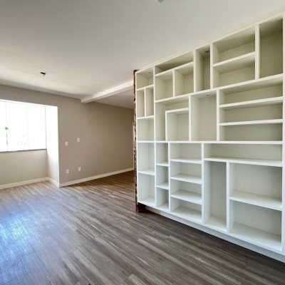 Apartamentos com 80m², 2 quartos (sendo 1 suíte), 1 garagem, no bairro Canto em Florianópolis