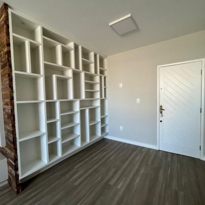 Apartamentos com 80m², 2 quartos (sendo 1 suíte), 1 garagem, no bairro Canto em Florianópolis