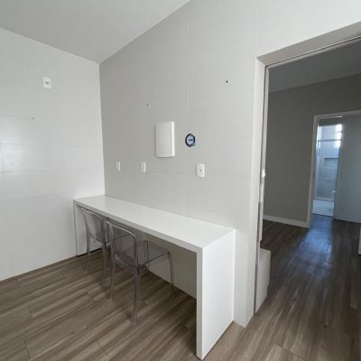 Apartamentos com 80m², 2 quartos (sendo 1 suíte), 1 garagem, no bairro Canto em Florianópolis
