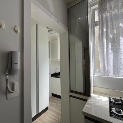 Apartamentos com 80m², 2 quartos (sendo 1 suíte), 1 garagem, no bairro Canto em Florianópolis